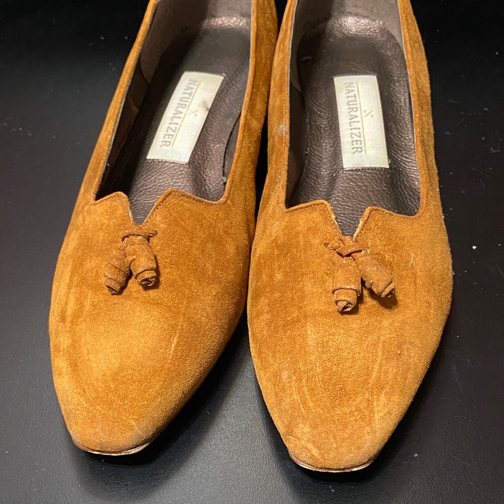 Naturalizer Vintage Rust Suede Loafers - Picture 15 of 16